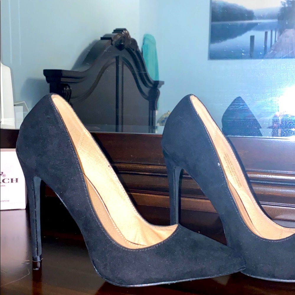 Black Stiletto Heels